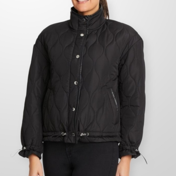 𝅺VINCE CAMUTO Women's Short Onion Quilted Jacket - Picture 1 of 11